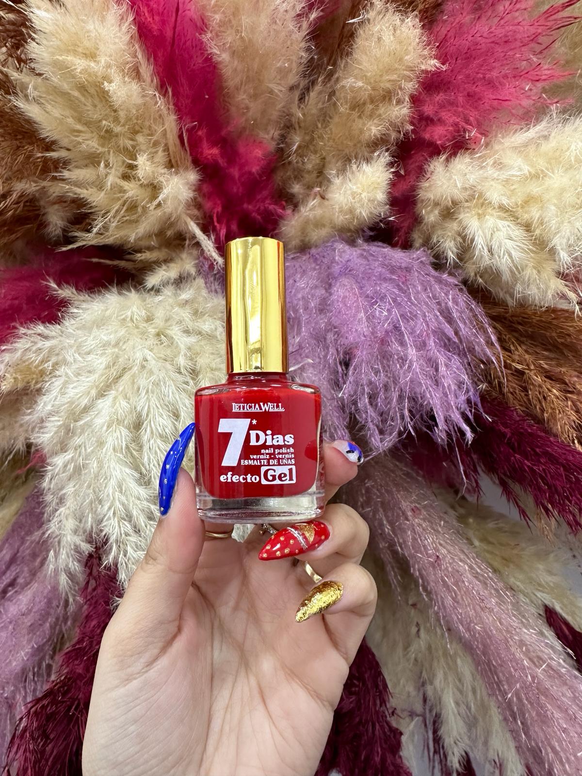 ESMALTE DE UÑAS