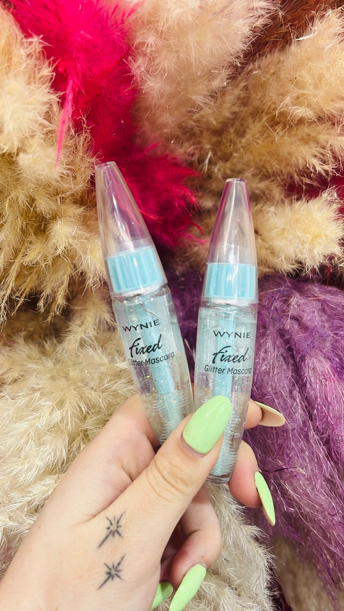 MÁSCARA DE PESTAÑAS TRANSPARENTE CON GLITTER