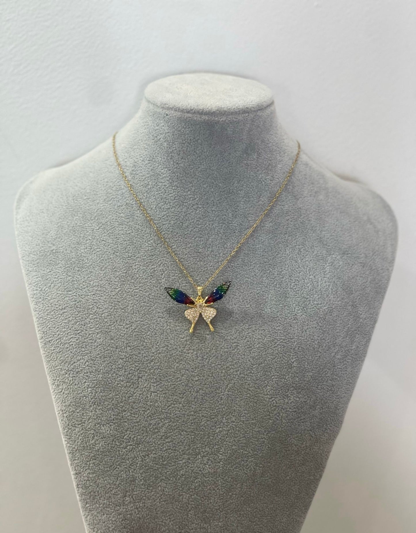 GARGANTILLA MARIPOSA