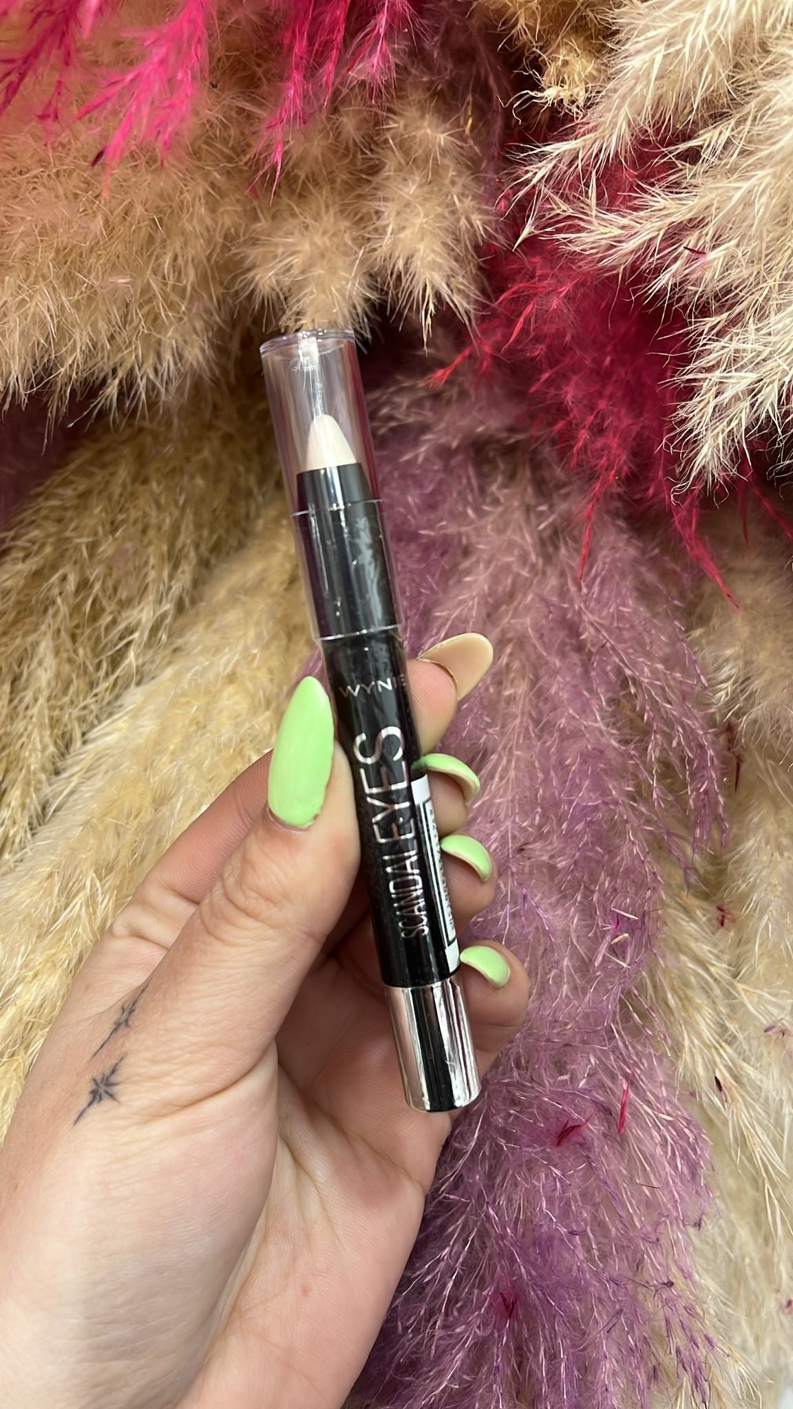 LÁPIZ DE OJOS CREMOSO-WYNIE