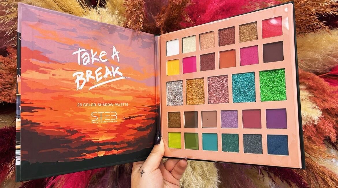 PALETA DE SOMBRAS TAKE A BREAK