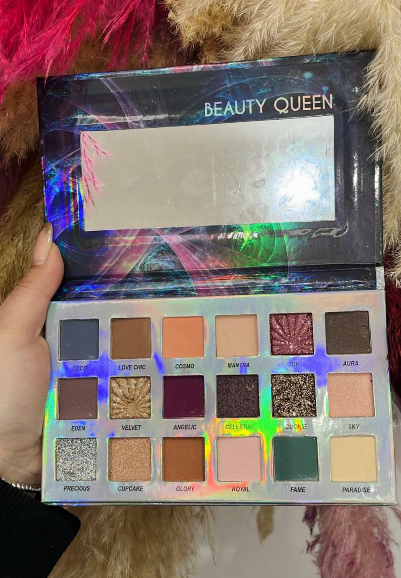 PALETA DE SOMBRAS BEAUTY QUEEN - LETICIA WELL